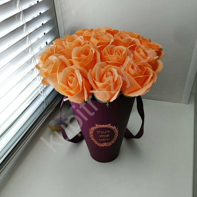 Коробочка мыльных оранжевых роз